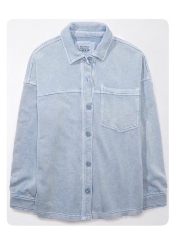 American Eagle Outfitters Tops - AE Fleece Button Down